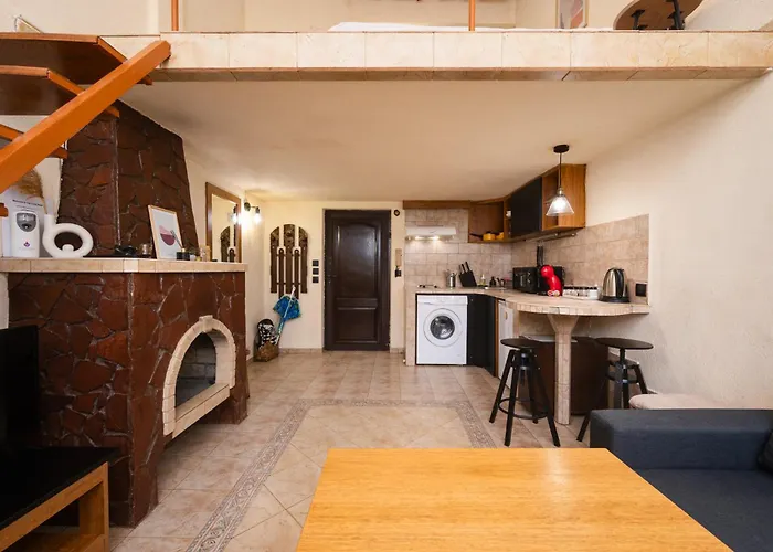 Cozy Nest Charming Loft In The Heart Of Varna