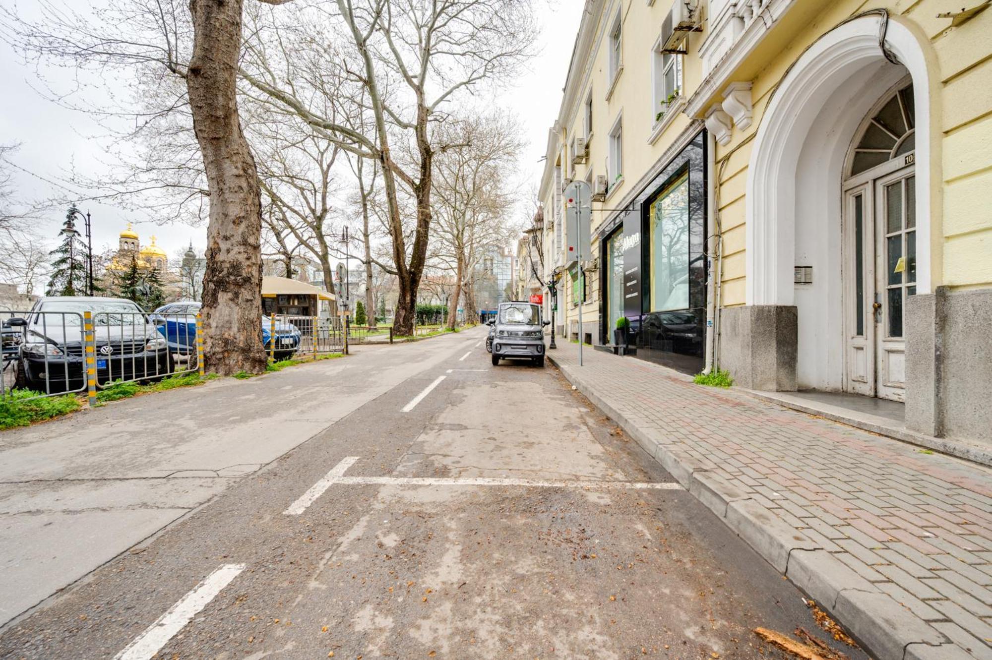 Cozy Nest Charming Loft In The Heart Of Apartment Varna